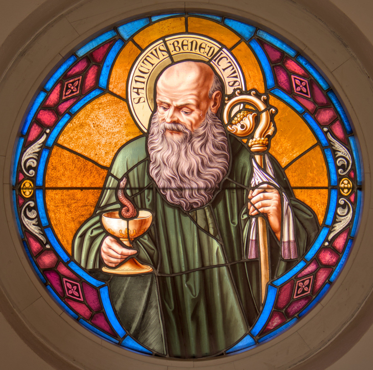 b2ap3_large_hl-benedikt-fenster-abtei-mariastern-gwiggen Zisterziensterinnenabtei Mariastern | Stehen wir also endlich einmal auf - Blog