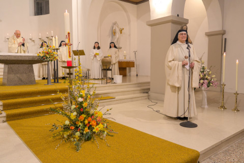 &Auml;btissin Maria-Stella w&uuml;nscht allen G&auml;sten und Gottesdienstbesuchern ein gesegnetes, frohes Osterfest