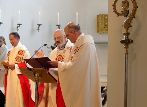 b2ap3_thumbnail_19-segnung-des-neubaus4 Kloster Mariastern | Einweihung Neubau - Blog