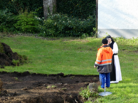 b2ap3_thumbnail_02-baustrasse1 Zisterziensterinnenabtei Mariastern | Es geht los! Die Baustra&szlig;e wird gemacht - Blog