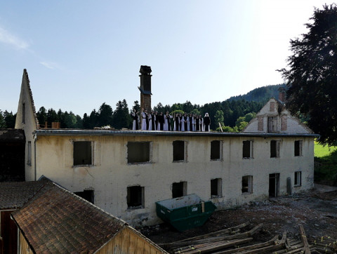 b2ap3_thumbnail_04-abbruch-des-dachstuhls11 Zisterziensterinnenabtei Mariastern | Abbruch des Dachstuhls - Blog