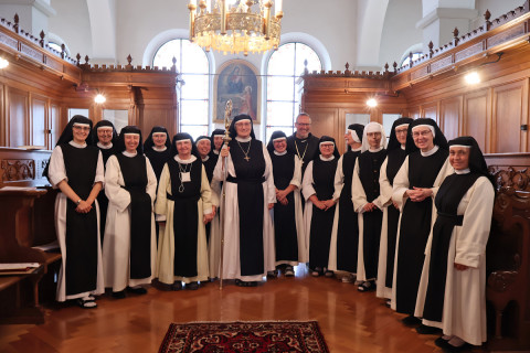 Wir bitten f&uuml;r unsere neue &Auml;btissin um Gottes reichsten Segen