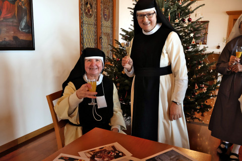 Hoffnungsfroh und zuversichtlich f&uuml;r 2025!