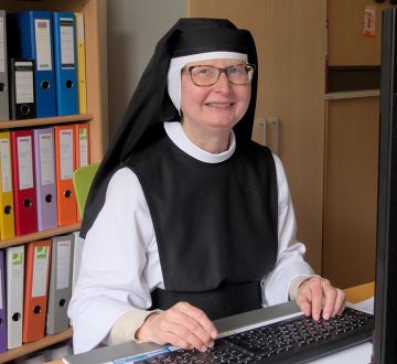 a6f82652 Zisterziensterinnenabtei Mariastern | Menschen